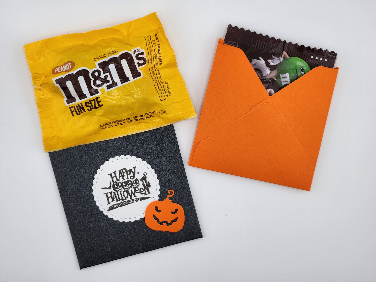 Halloween Treat Bags _ Round Labels