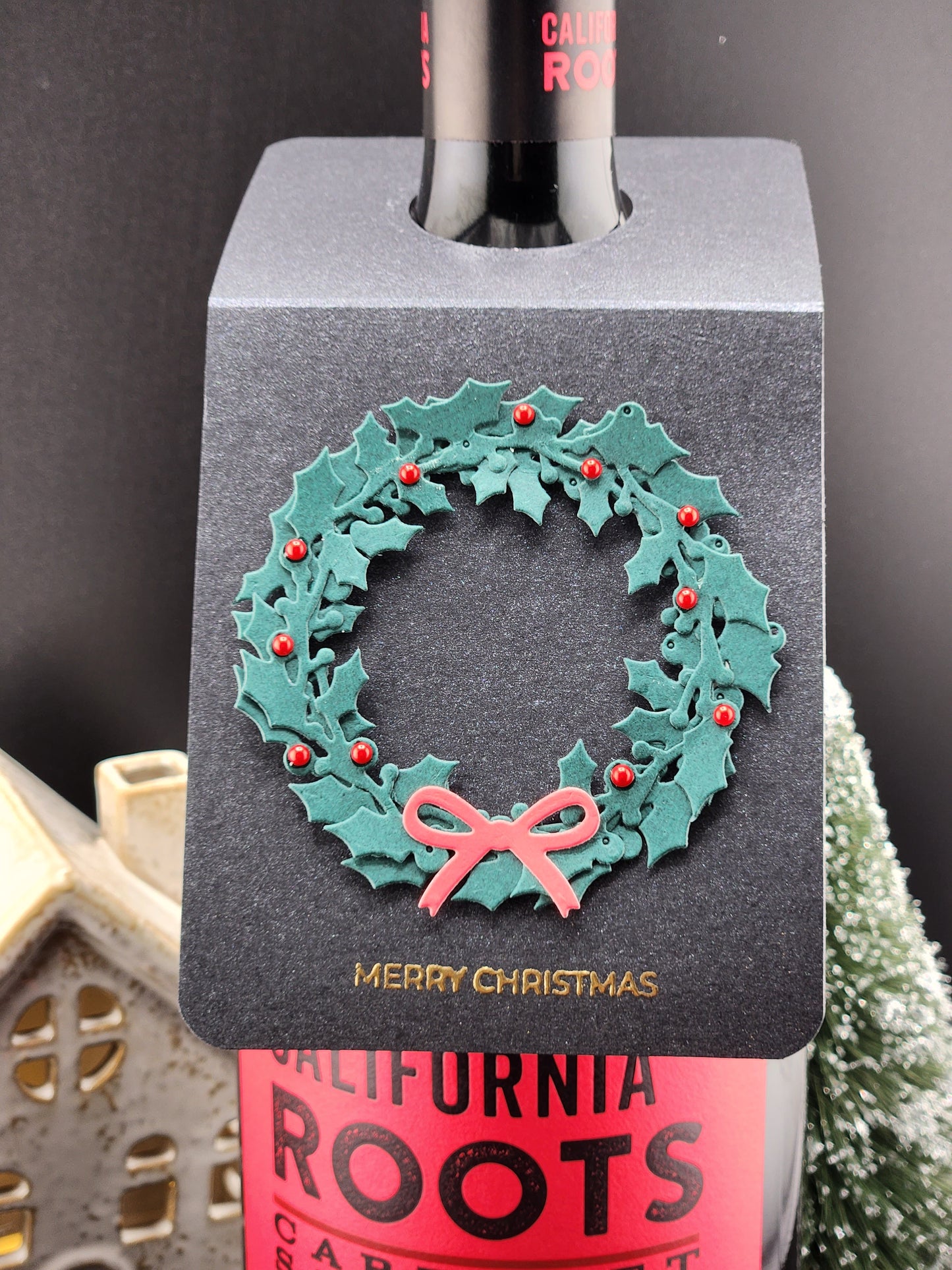 Christmas Wreath Wine Tag